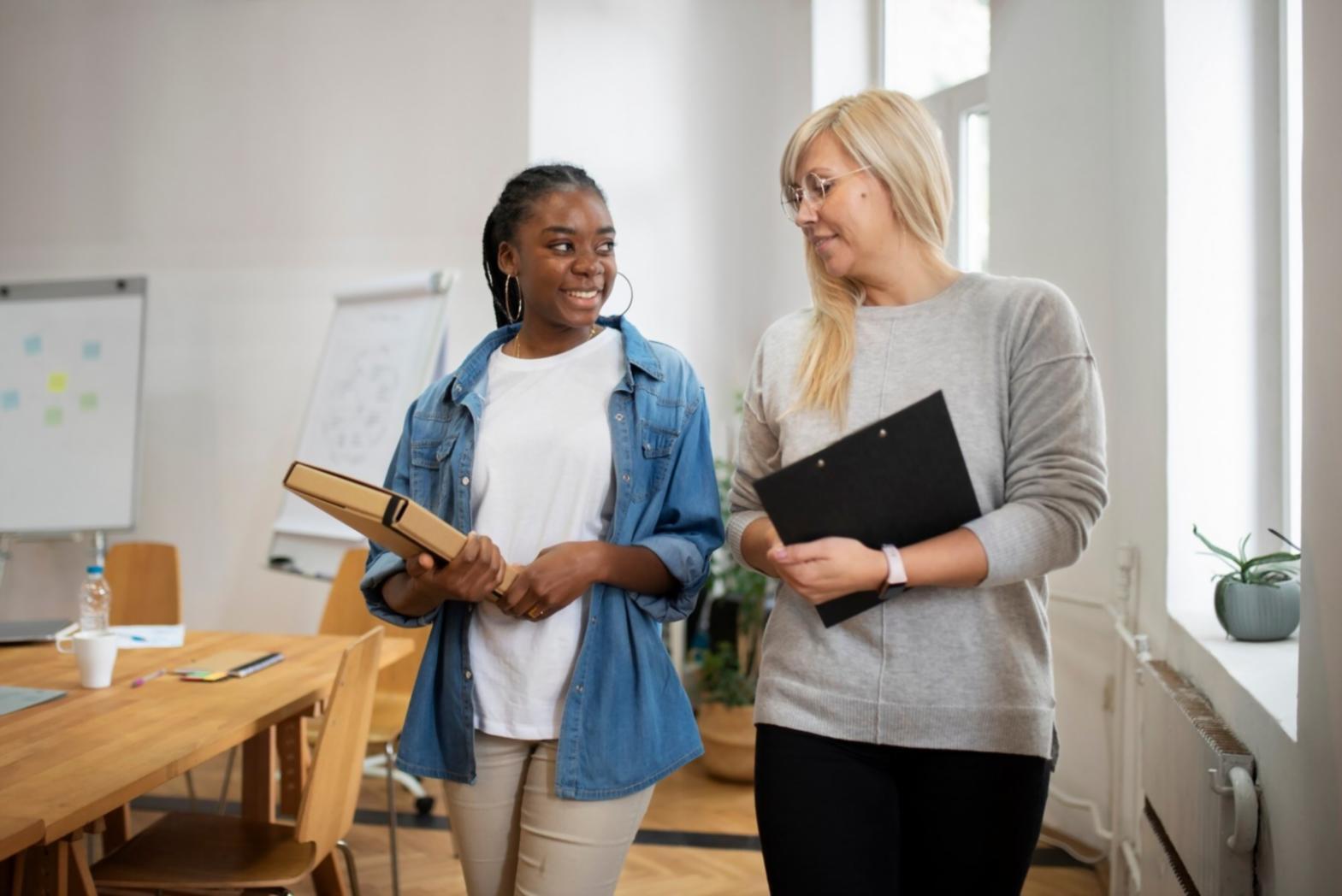 Moderne Arbeitsplätze für effiziente Finanzbearbeitung